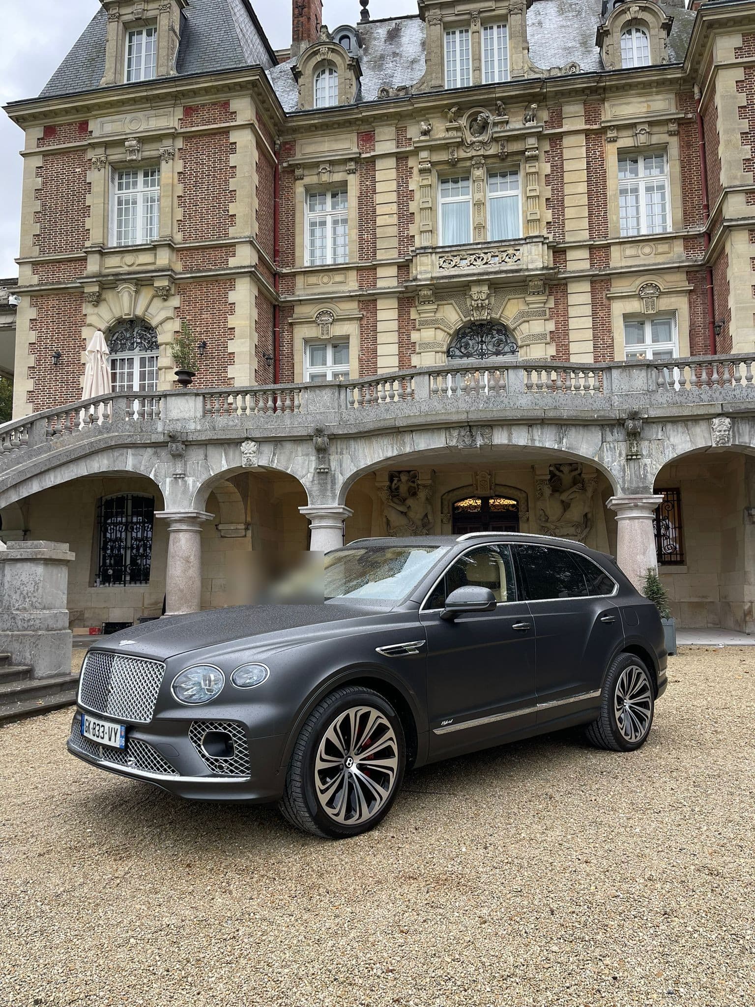 Bentley Bentayga: view 1