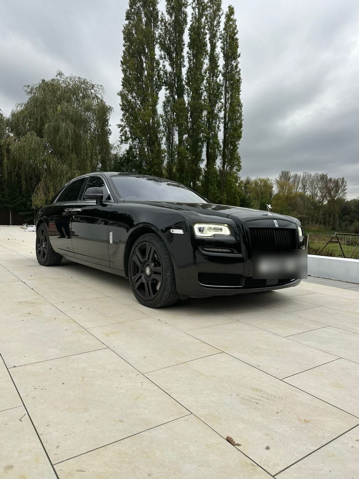 Rolls-Royce Ghost Extended — view 4