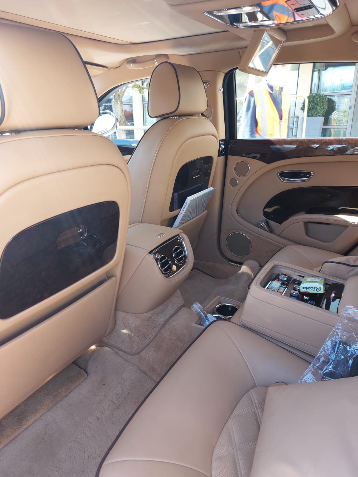 Bentley Mulsanne: view 3